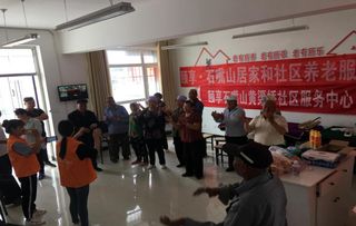黃渠橋社區(qū)迎來(lái)“幸福頤享”養(yǎng)老大集，定制化服務(wù)點(diǎn)亮銀齡生活